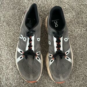 On Cloudeclipse Mens running shoes size 13